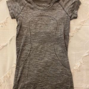 grey lulu lemon shirt size 2